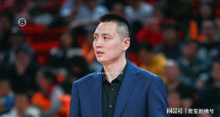 开云体育-上海男篮主帅比杨鸣帅，41岁婚姻状况引猜测