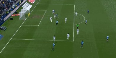 1701611104113080402.gif 25.gif