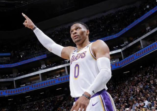 【观察】三位新援均有不错表现 快艇还需要韦少吗?